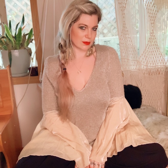 Free People Large Velvet Bell Sleeves Sweater - Picture 8 of 16